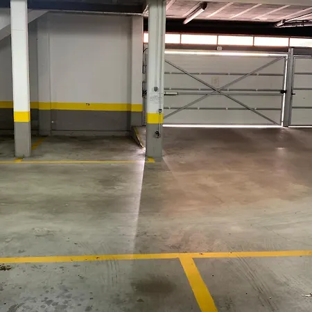 Piscina Y Garaje Cerca Del Centro By * فيجو