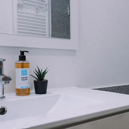 Piscina Y Garaje Cerca Del Centro By